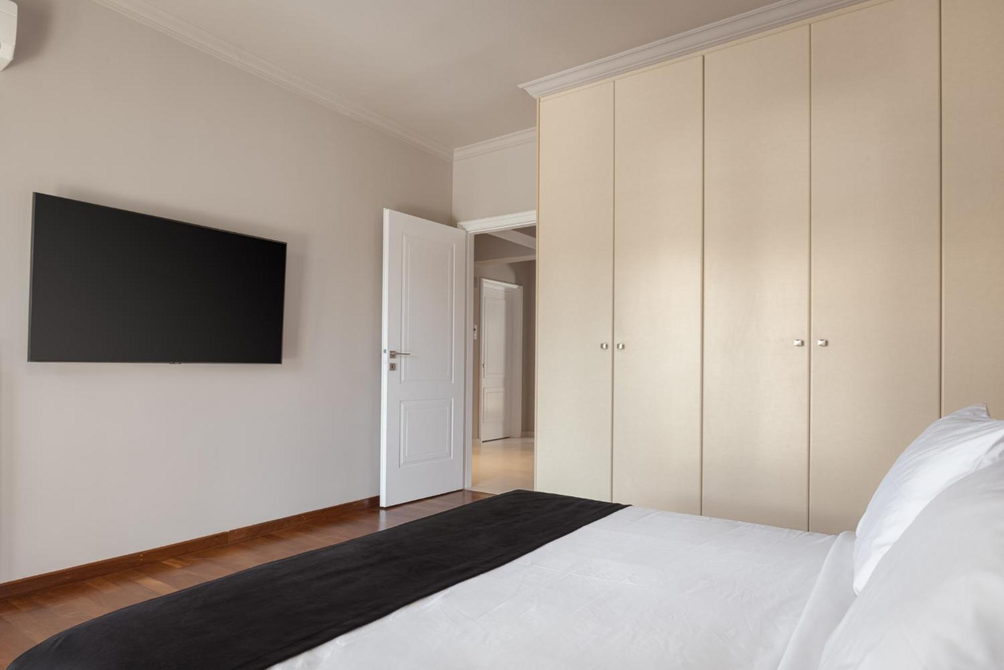 Athenian Grand Riviera Villa Eksteriør billede